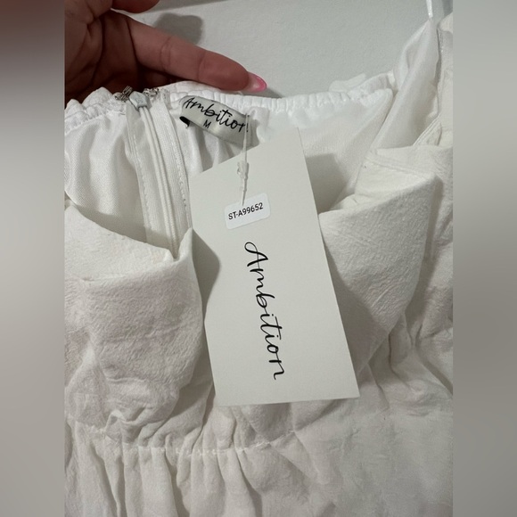 ‼️FINAL SALE MUST GO‼️🩷✨AMBITION GORGEOUS WHITE TOP✨🩷 - Picture 7 of 8